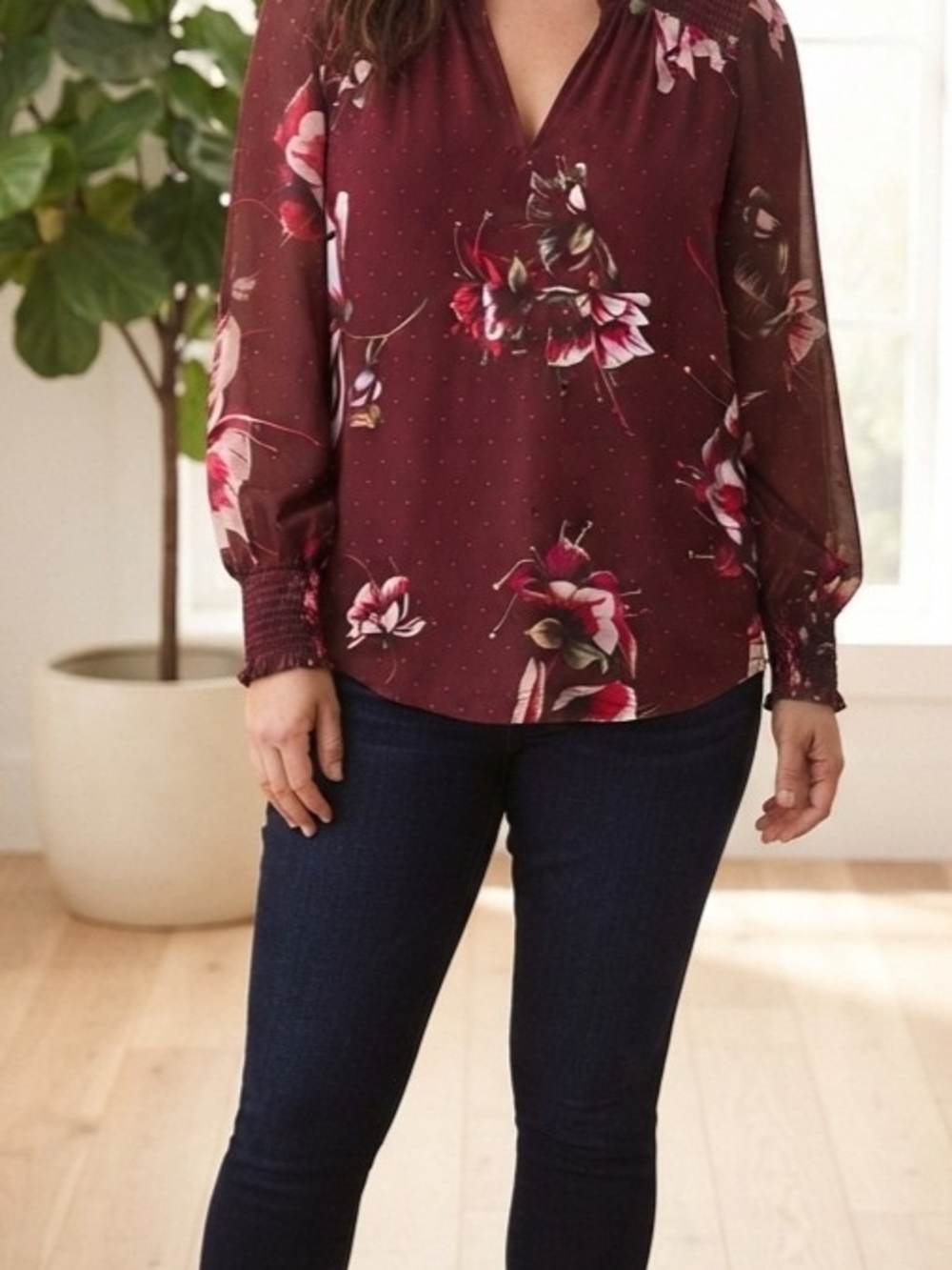 WHBM Outlet Women's Floral Chiffon Smocked V-Neck Tunic Blouse XS Burgundy NWT